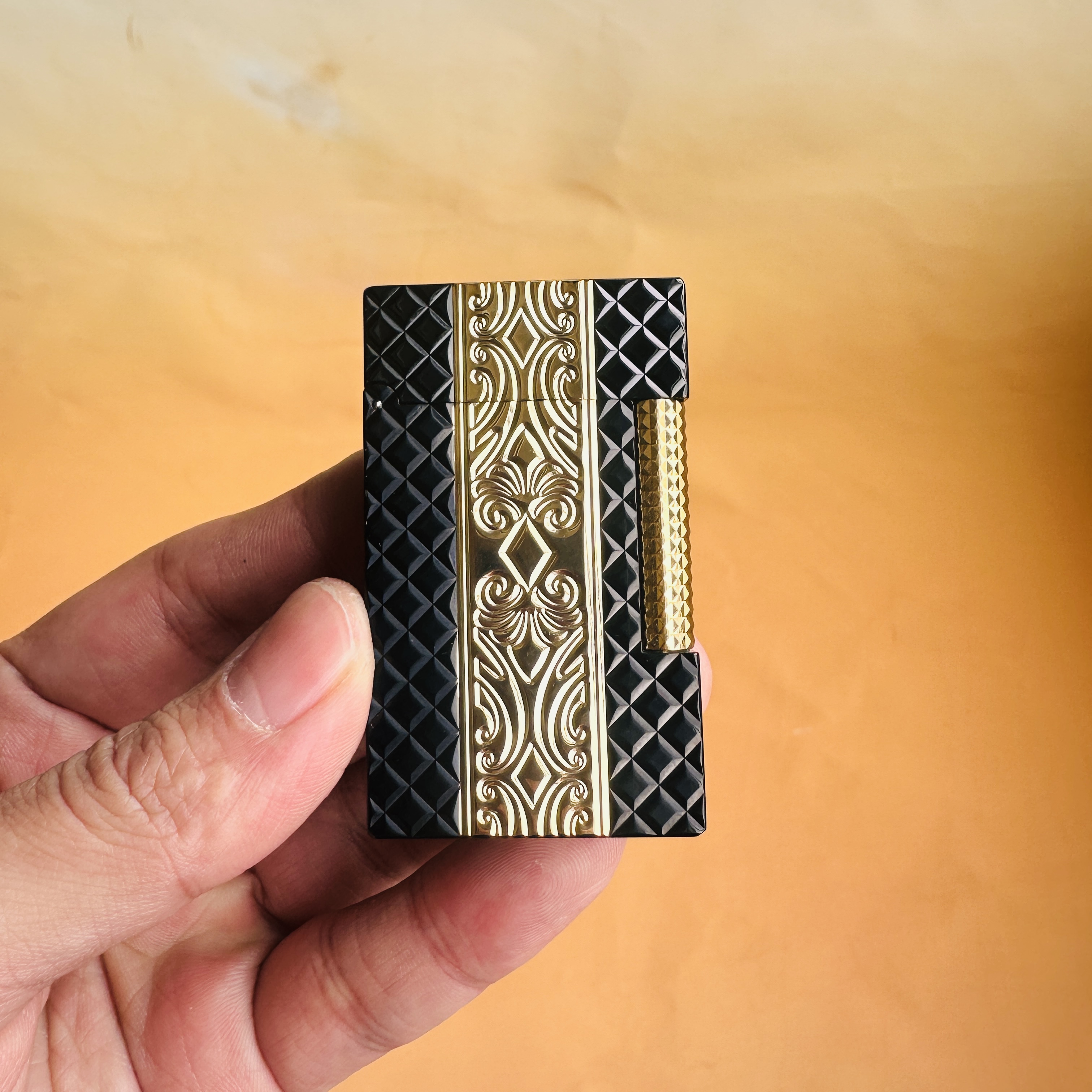 Luxury Lifestyle Men - Luxury Brand Custom Lighter — Hand-Engraved